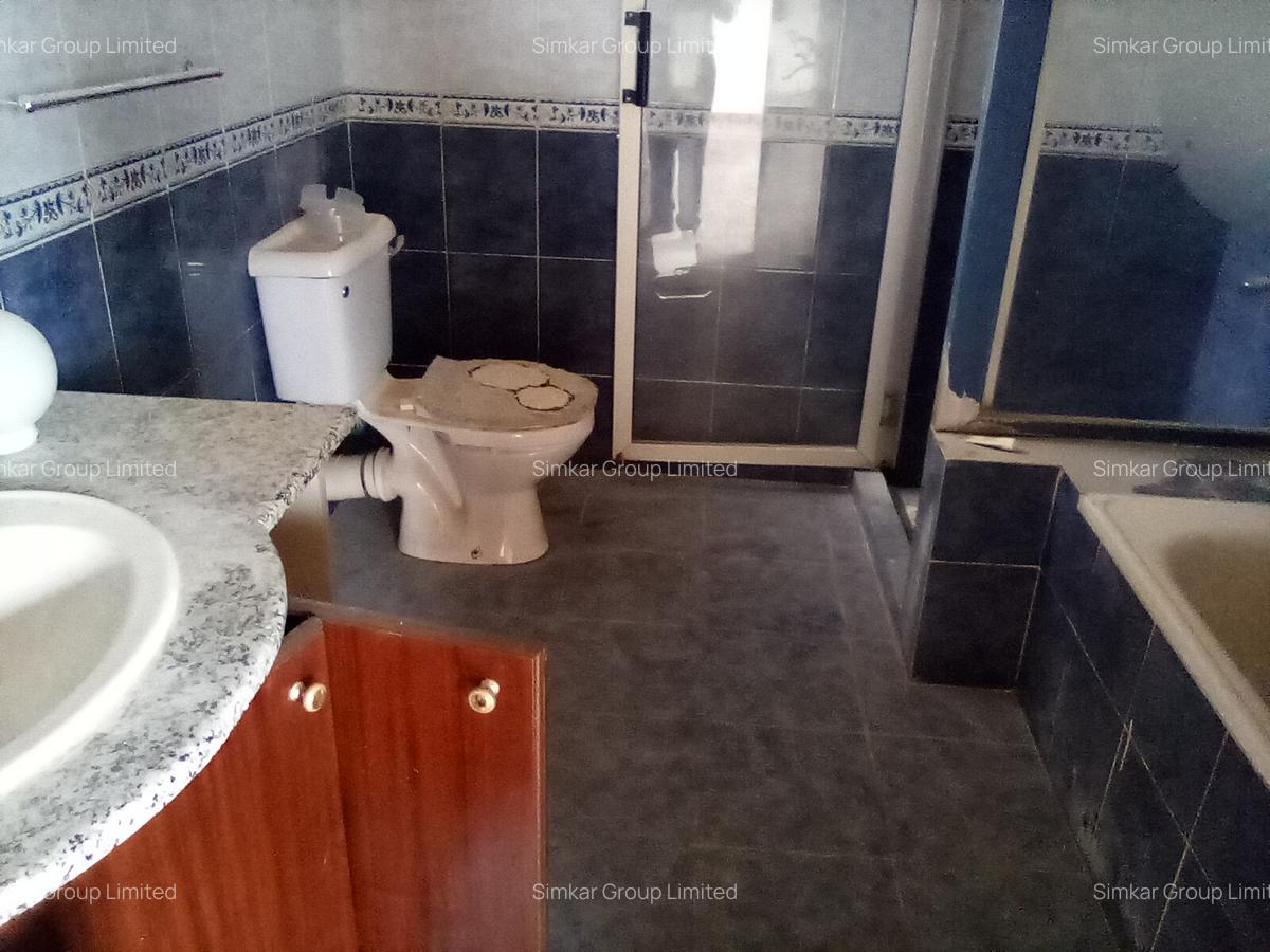 4 Bed Townhouse with En Suite at Off Waiyaki Way - 10