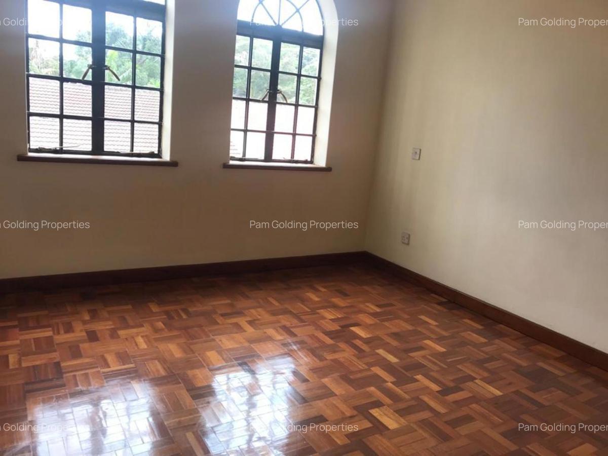 3 Bed Apartment with En Suite in Westlands Area - 8