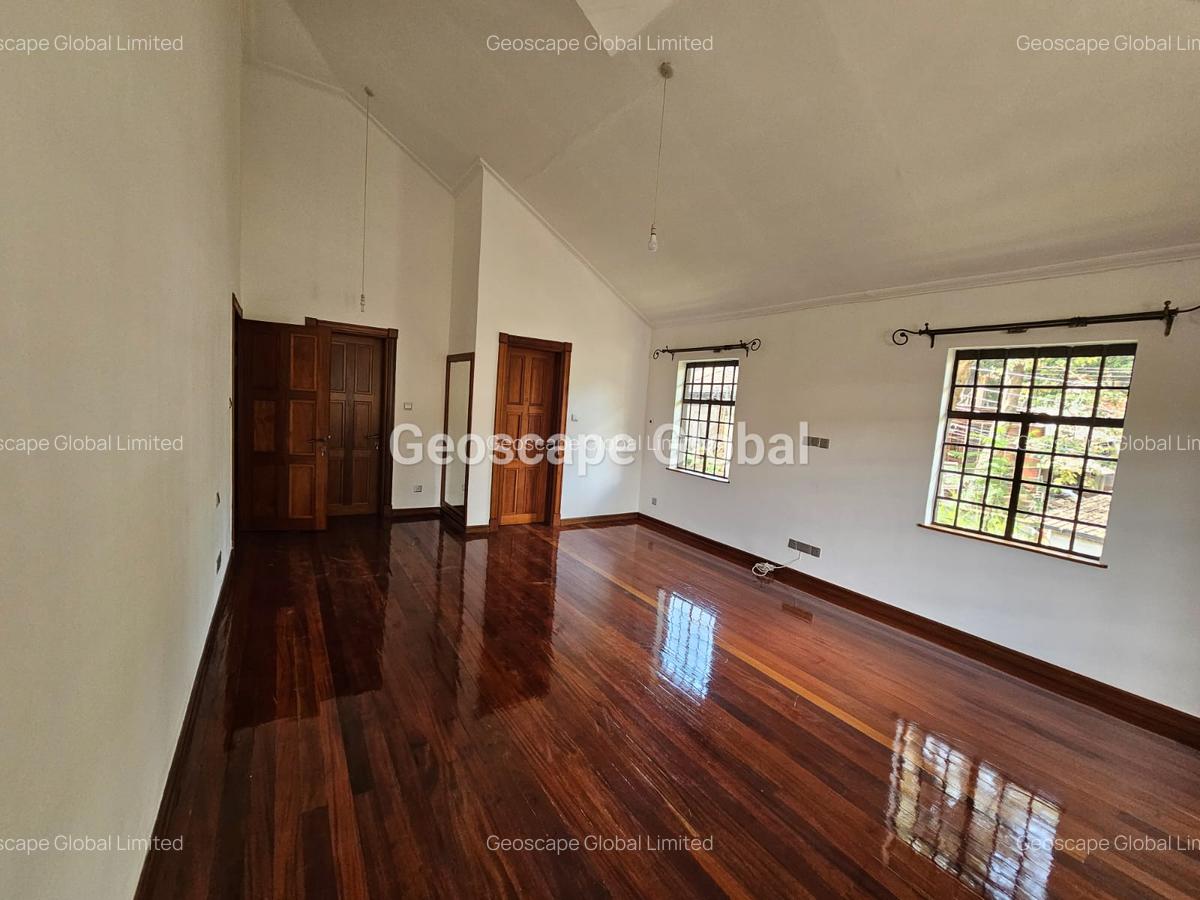 4 Bed Townhouse with En Suite in Spring Valley - 7