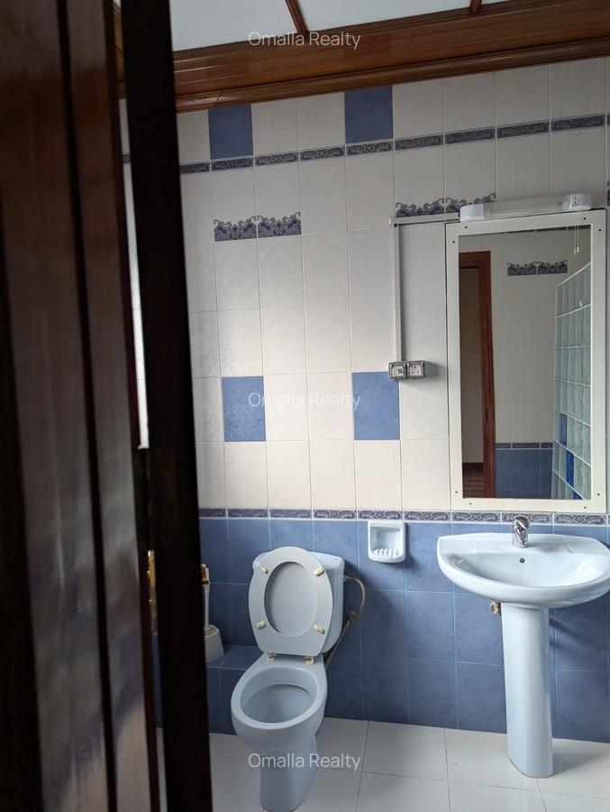 5 Bed House with En Suite in Runda - 19