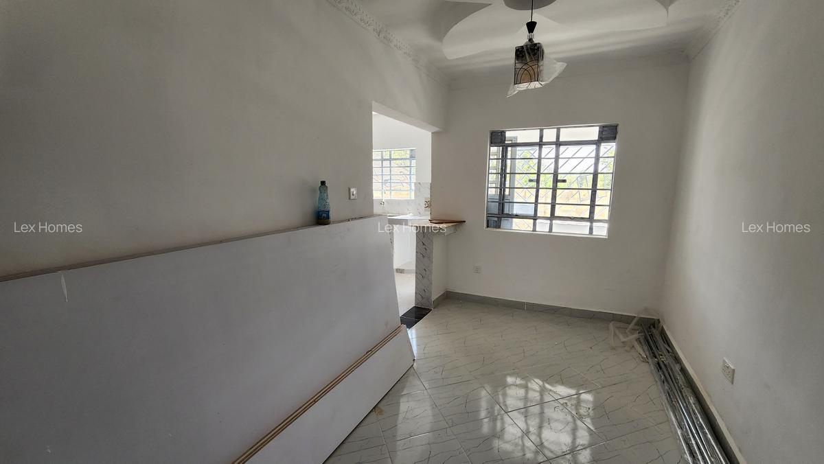 3 Bed House with En Suite at Rimpa Road - 7