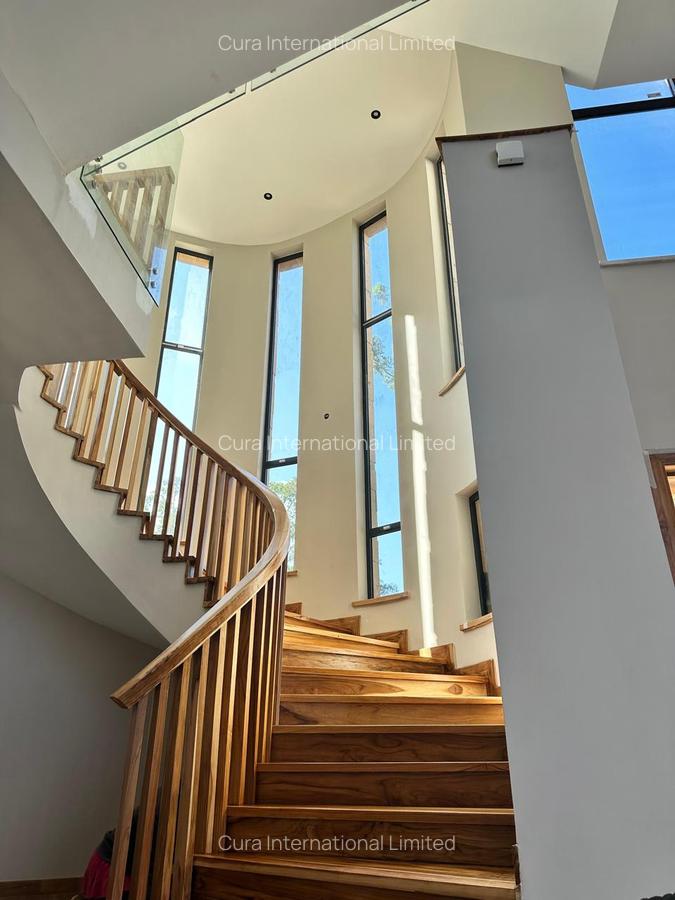 4 Bed Apartment in Loresho - 12