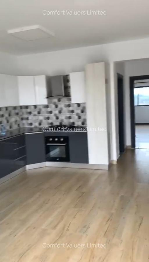 2 Bed Apartment with En Suite at Lavington - 8