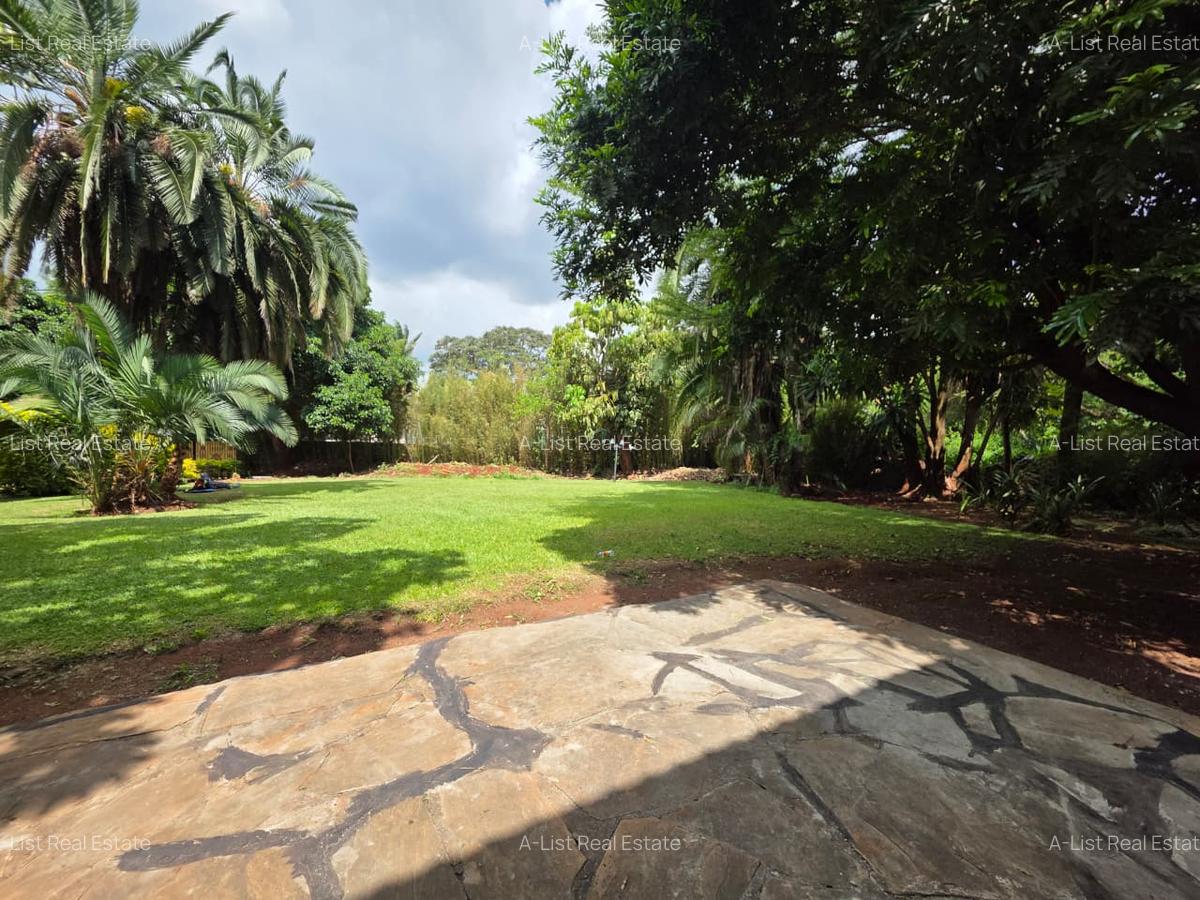 4 Bed House with En Suite at Hillview - 7