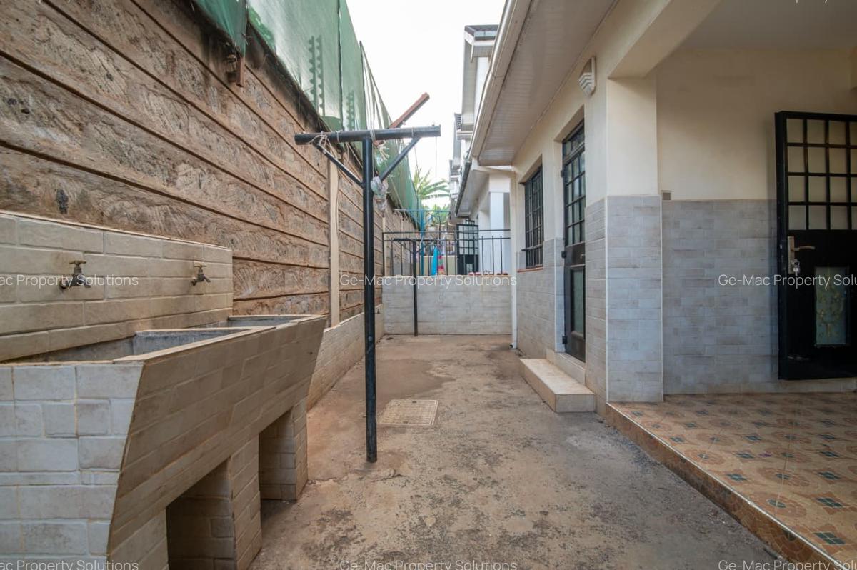 4 Bed House with En Suite in Kiambu Road - 9