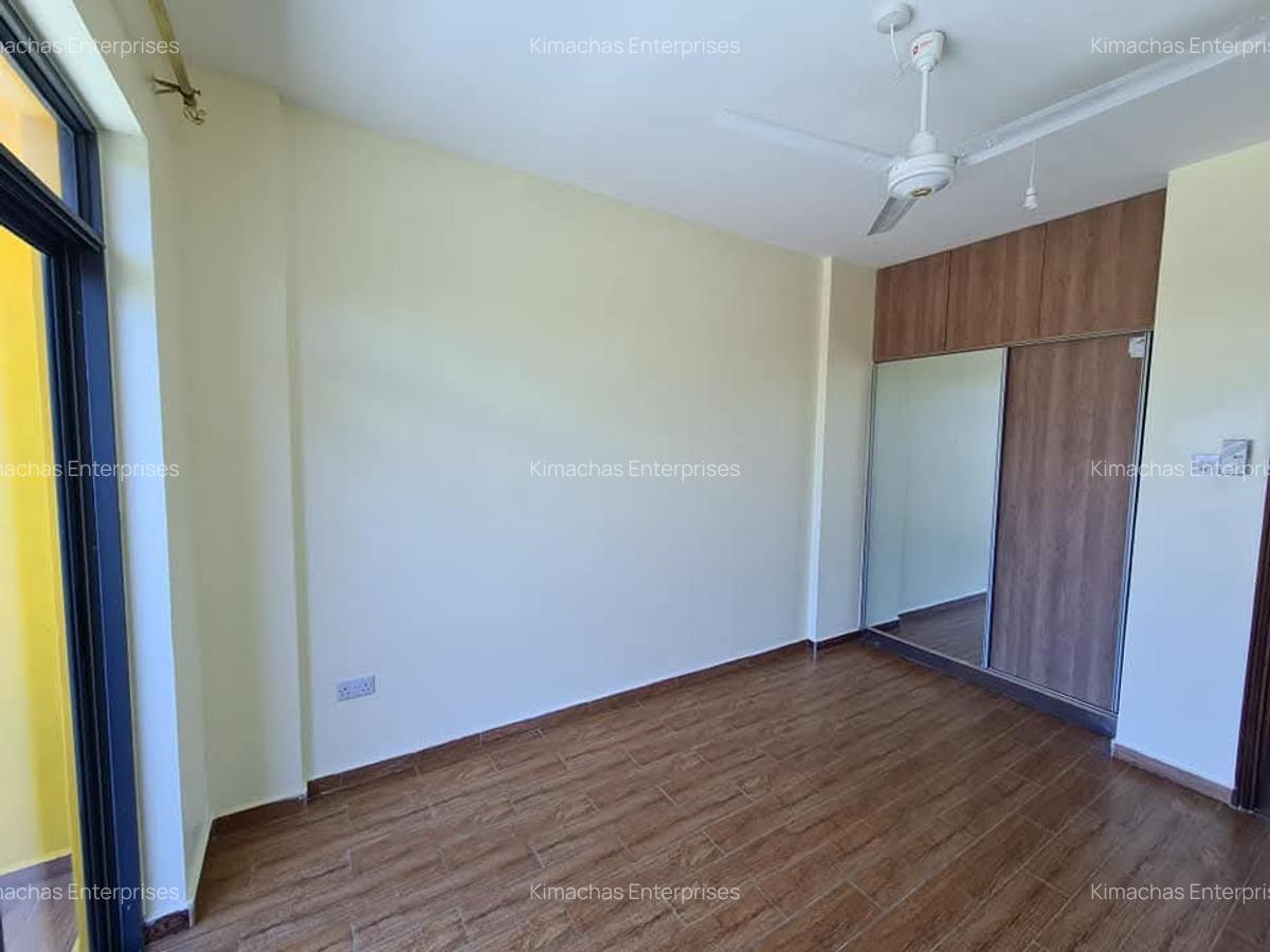 3 Bed Apartment with En Suite at Beach Road - 17