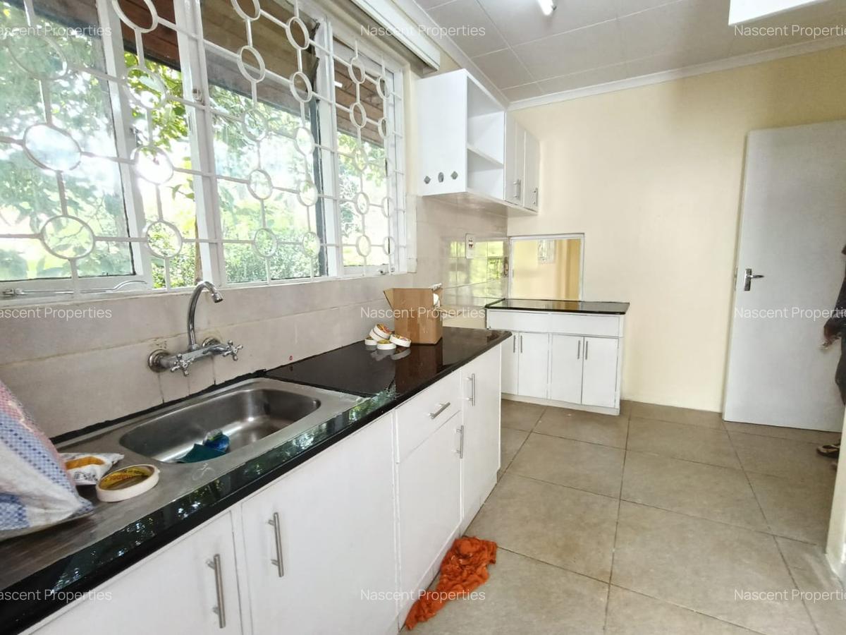 3 Bed House with En Suite in Kyuna - 6