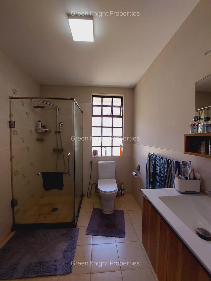 4 Bed House with En Suite in Kitisuru - 10