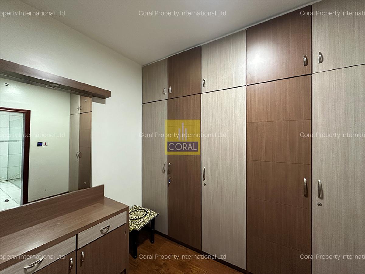 5 Bed Apartment in Rhapta Road - 13