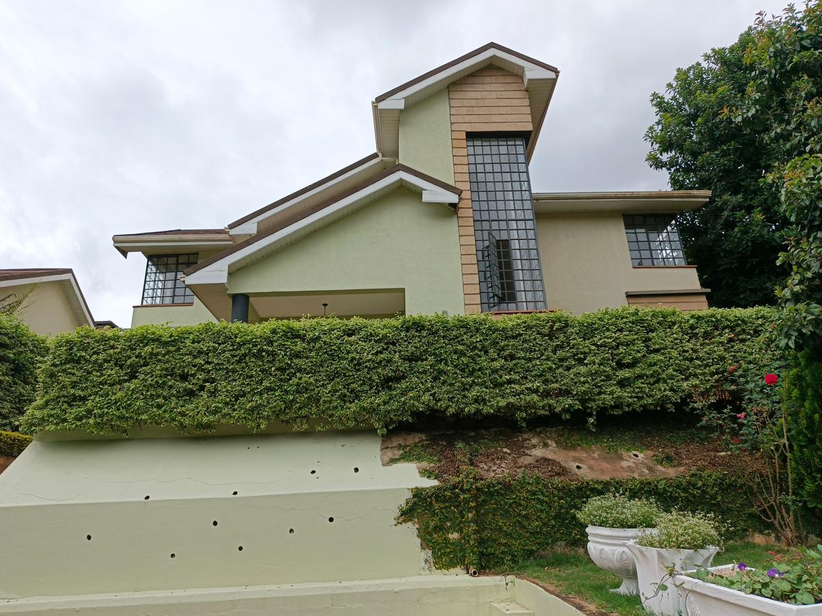 4 Bed Townhouse with En Suite in Kitisuru - 1