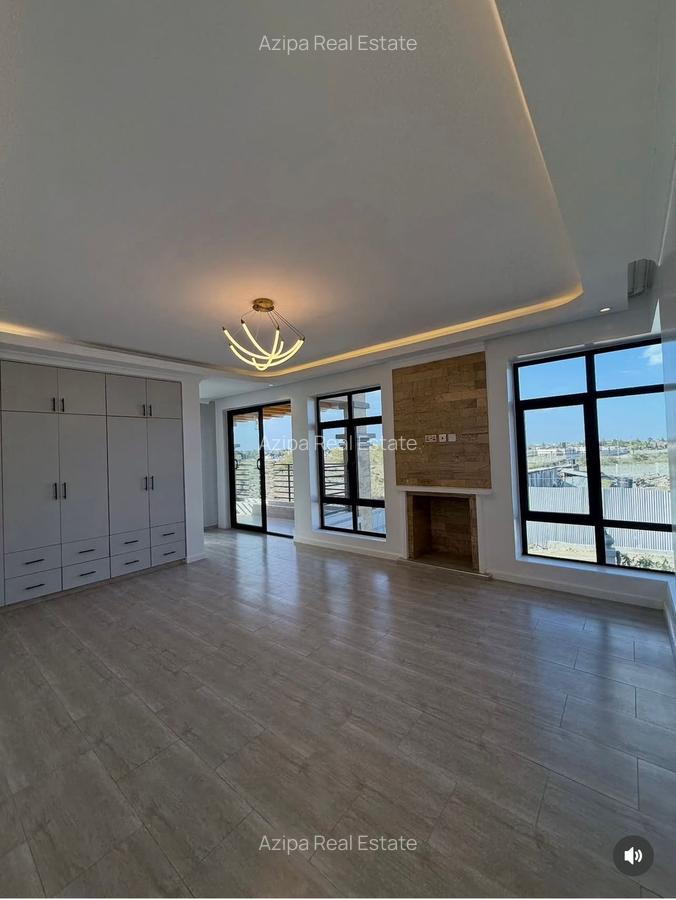 4 Bed Villa with Swimming Pool in Kitengela - 6