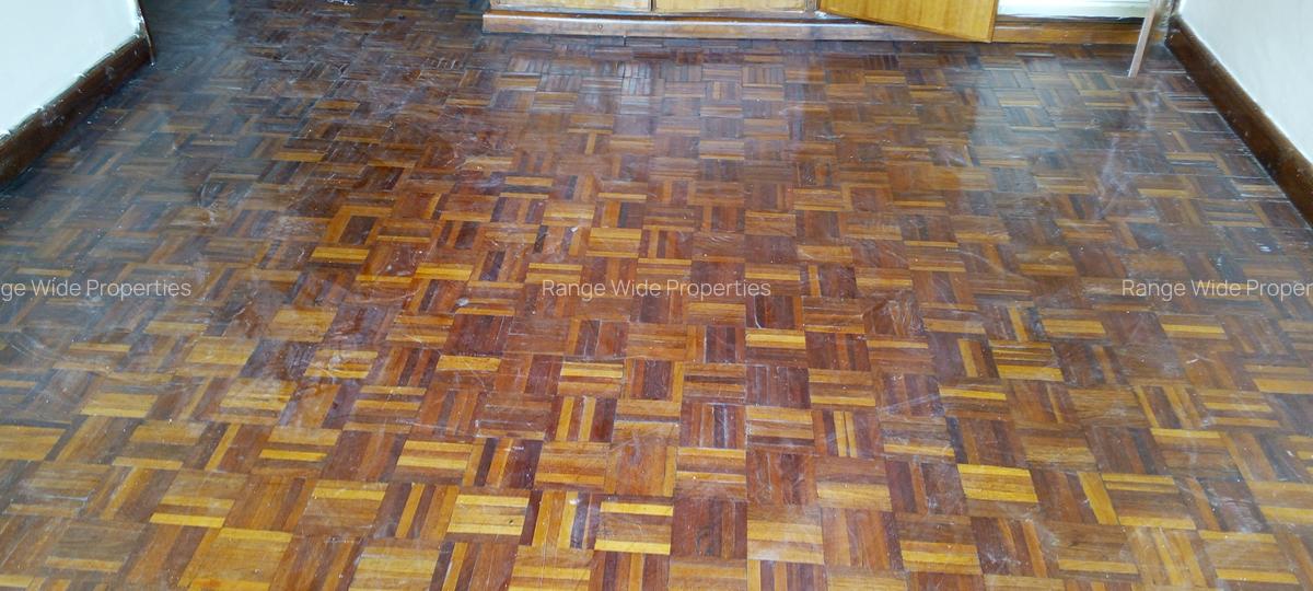 3 Bed Apartment with En Suite in Lavington - 10