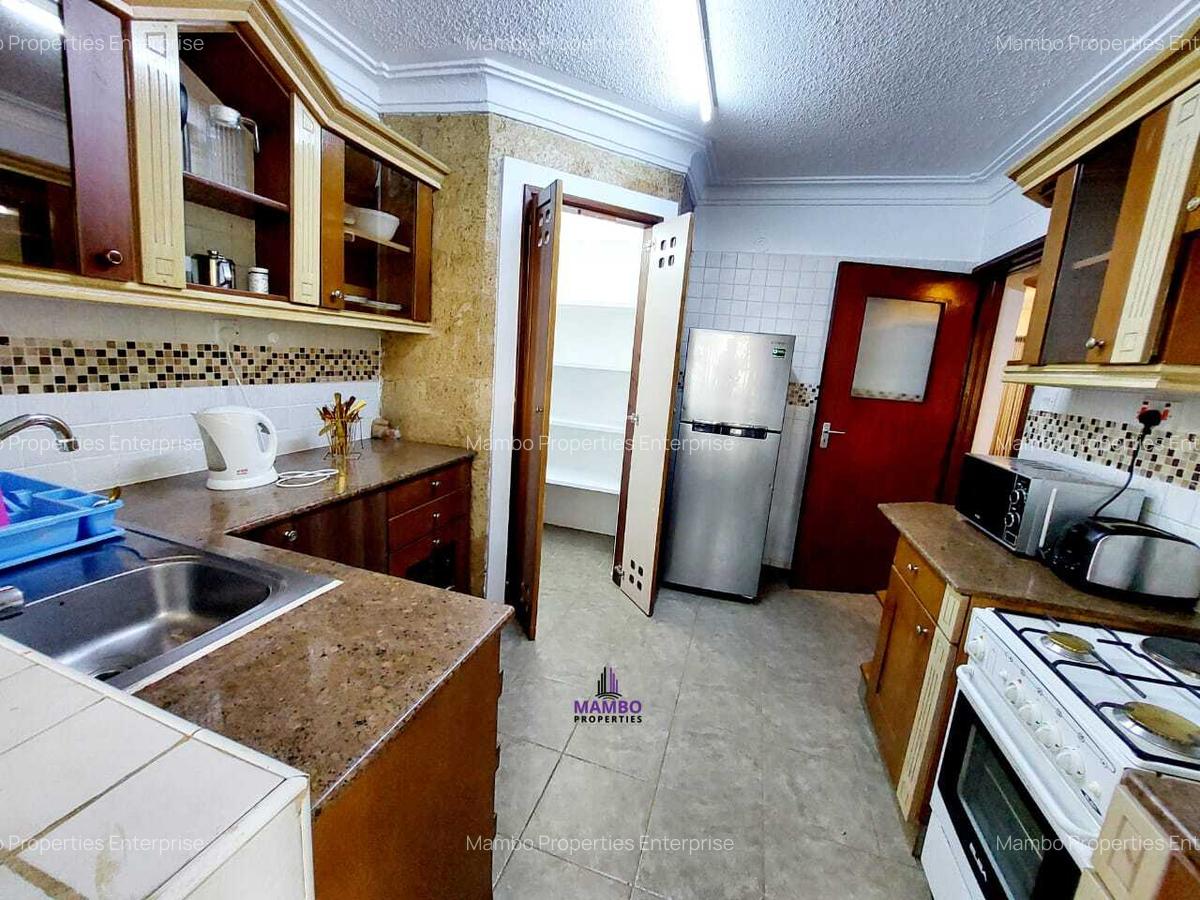 Serviced 2 Bed Apartment with En Suite at Brookside Drive - 20