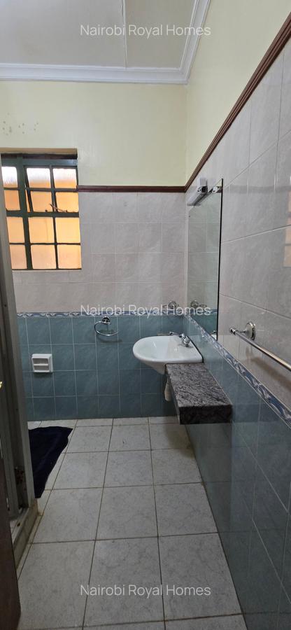 4 Bed Townhouse with En Suite at Brookside Garden - 11