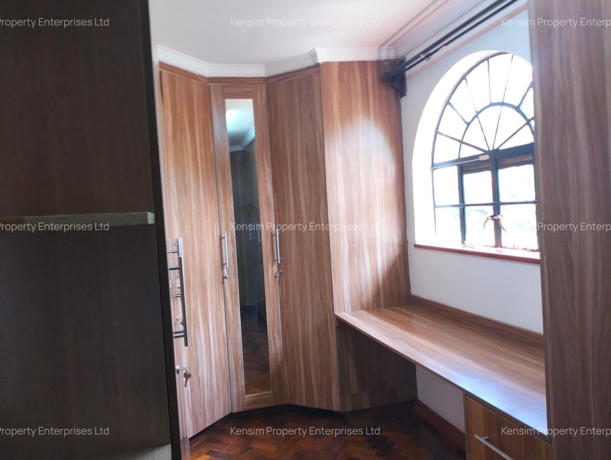 5 Bed Townhouse with En Suite in Kitisuru - 11
