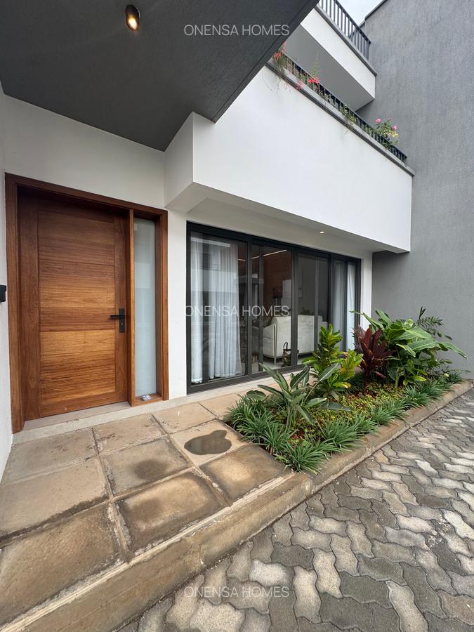4 Bed Townhouse with En Suite in Langata - 3
