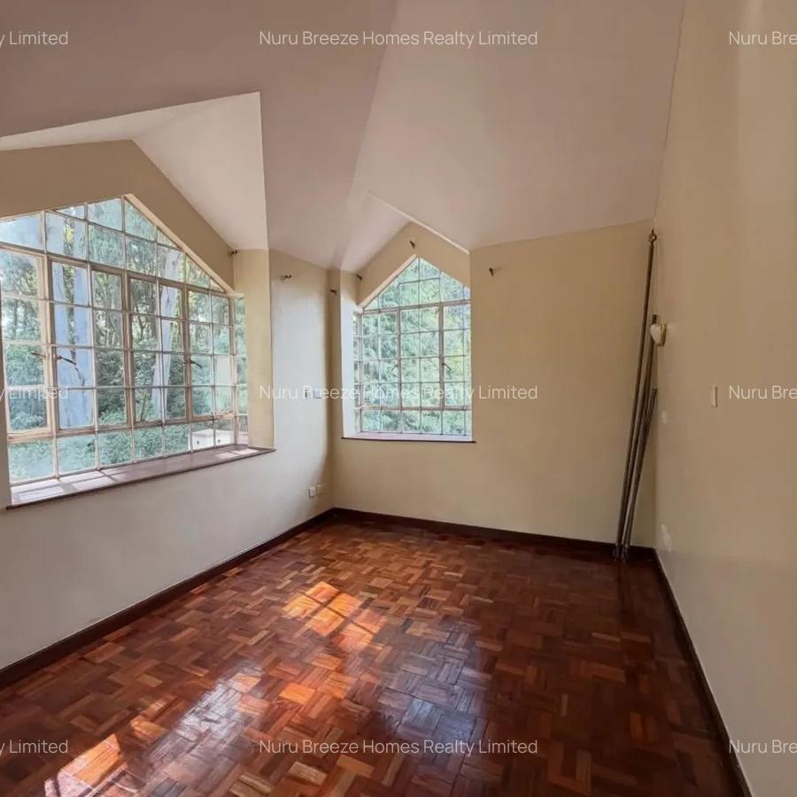 5 Bed Townhouse with En Suite in Karen - 8