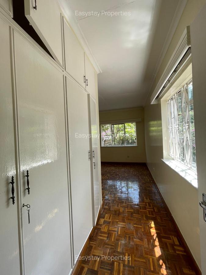 5 Bed Townhouse with En Suite in Kyuna - 13