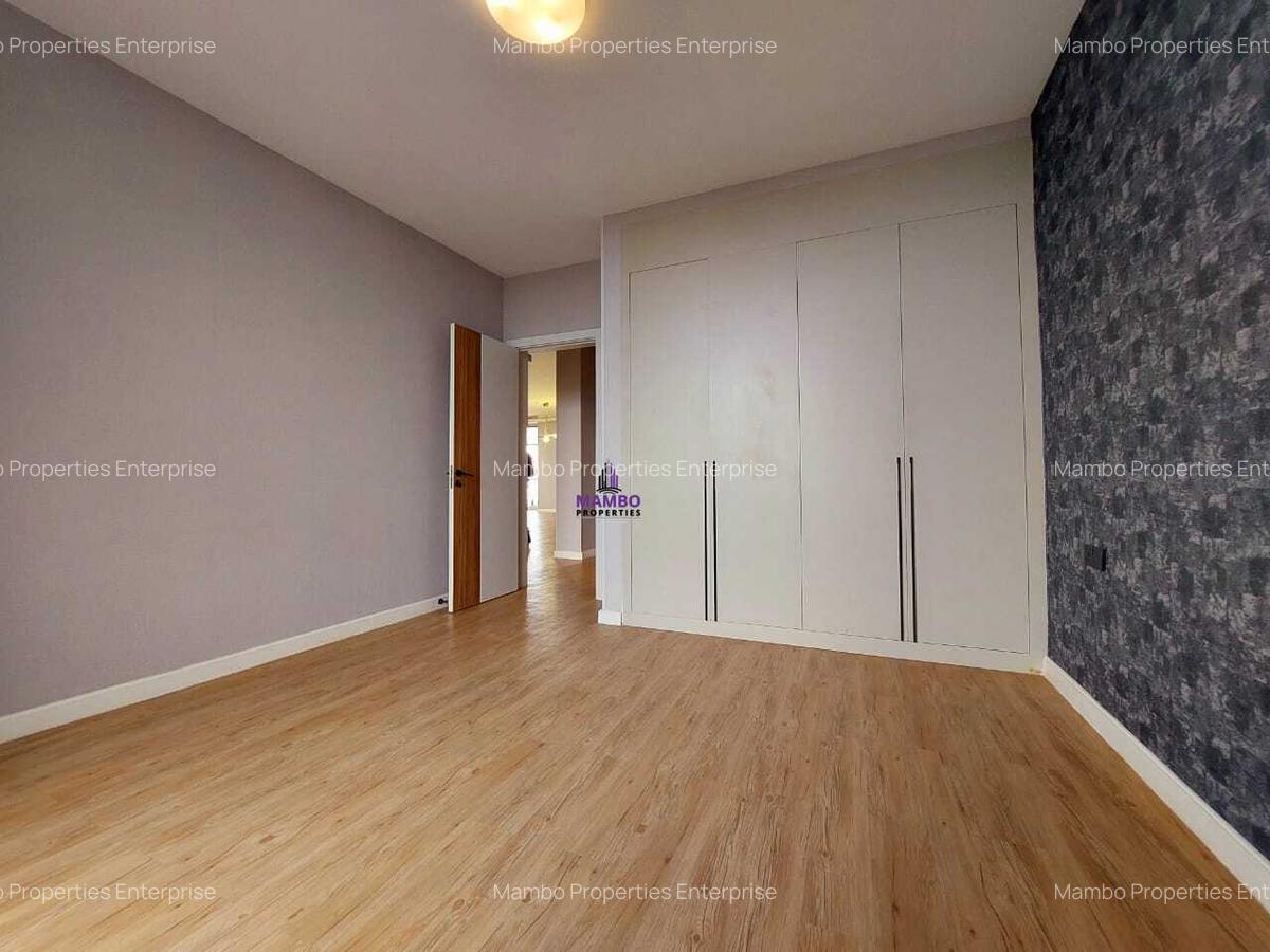 3 Bed Apartment with En Suite at Brookside Drive - 8