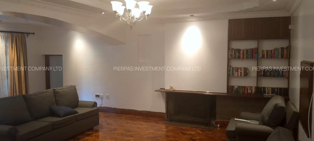 4 Bed Townhouse with En Suite in Lavington - 10