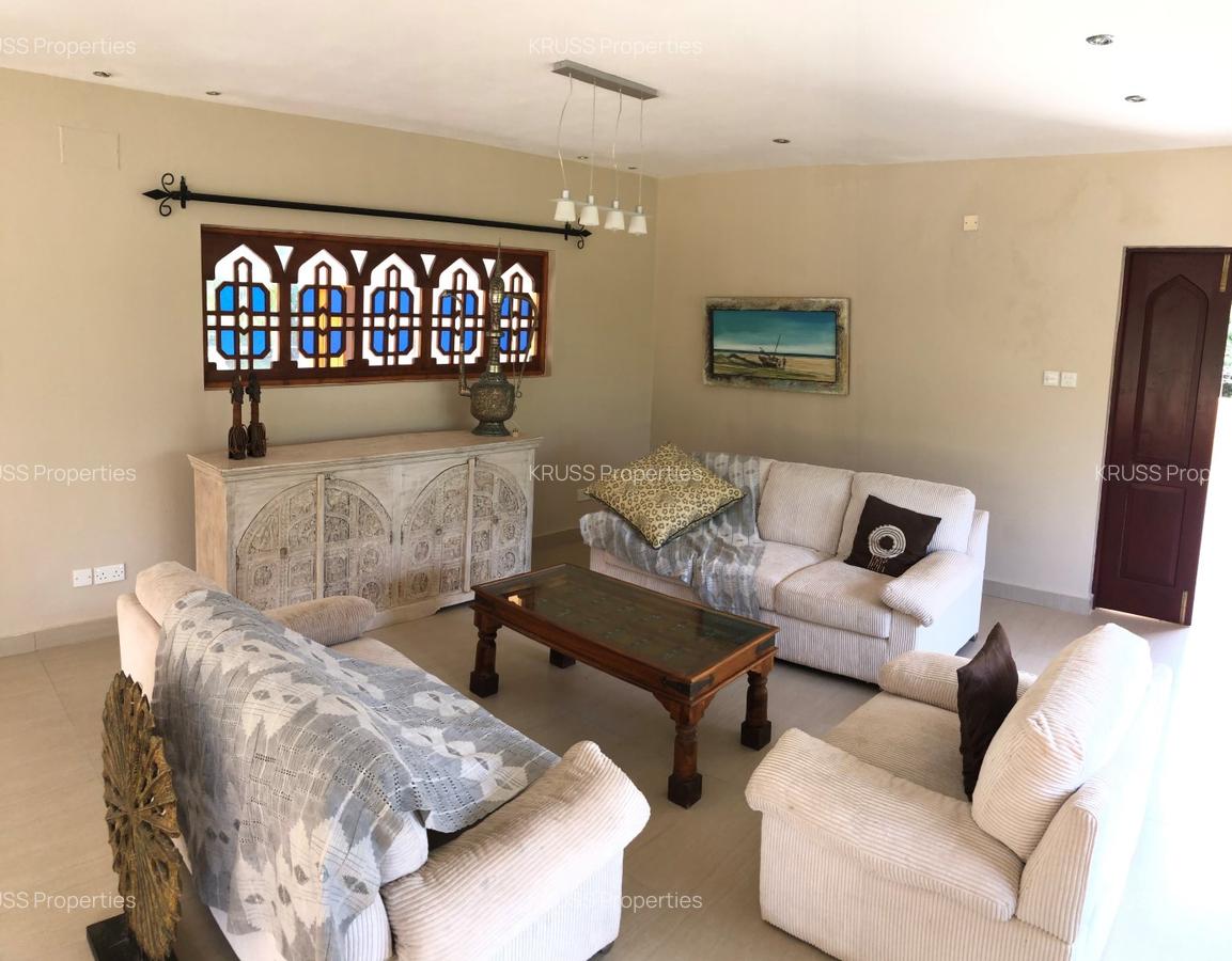 3 Bed House with En Suite in Vipingo - 2