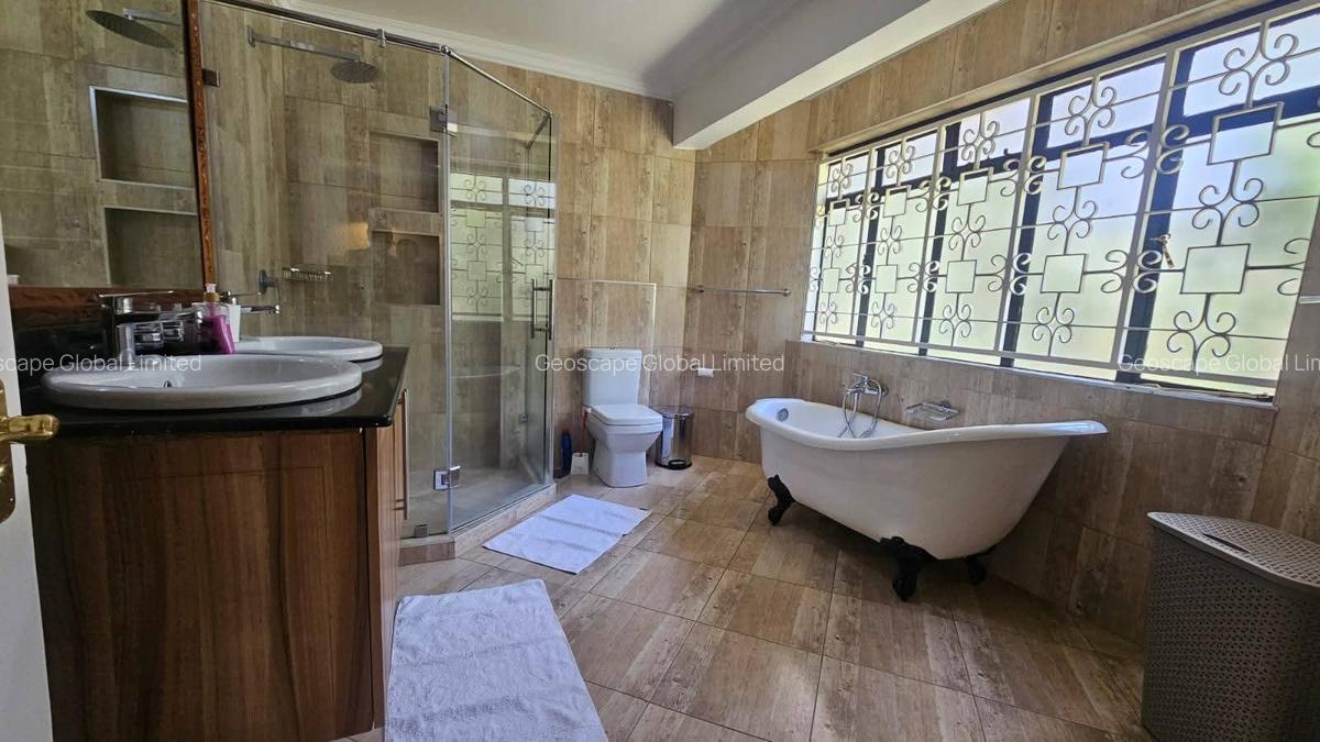 5 Bed House with En Suite in Karen - 4