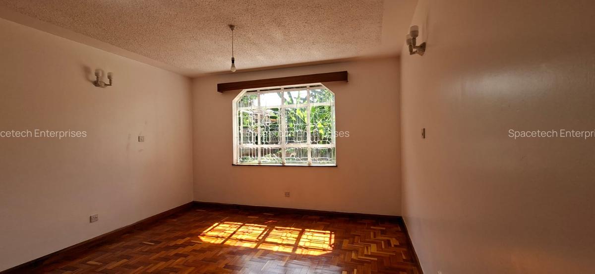 6 Bed House with En Suite in Runda - 13