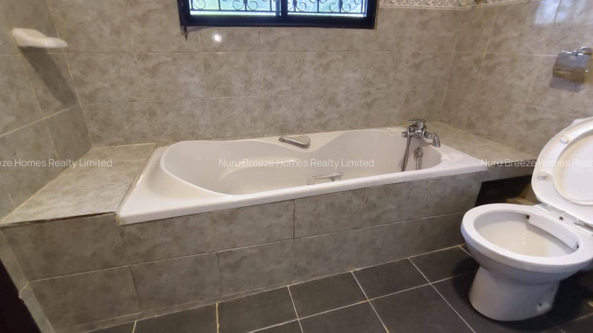4 Bed House with En Suite in Thigiri - 8