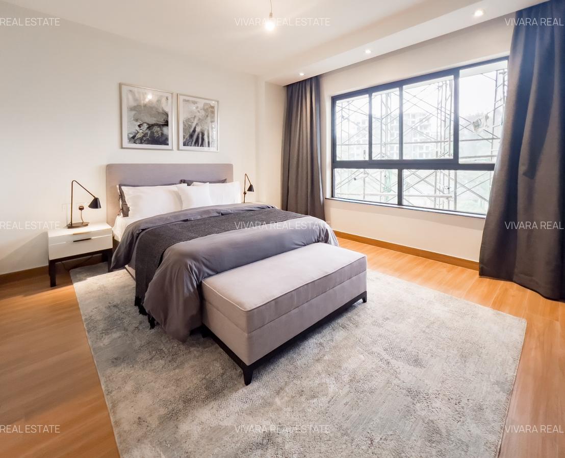 3 Bed Apartment with Swimming Pool in Riverside - 8