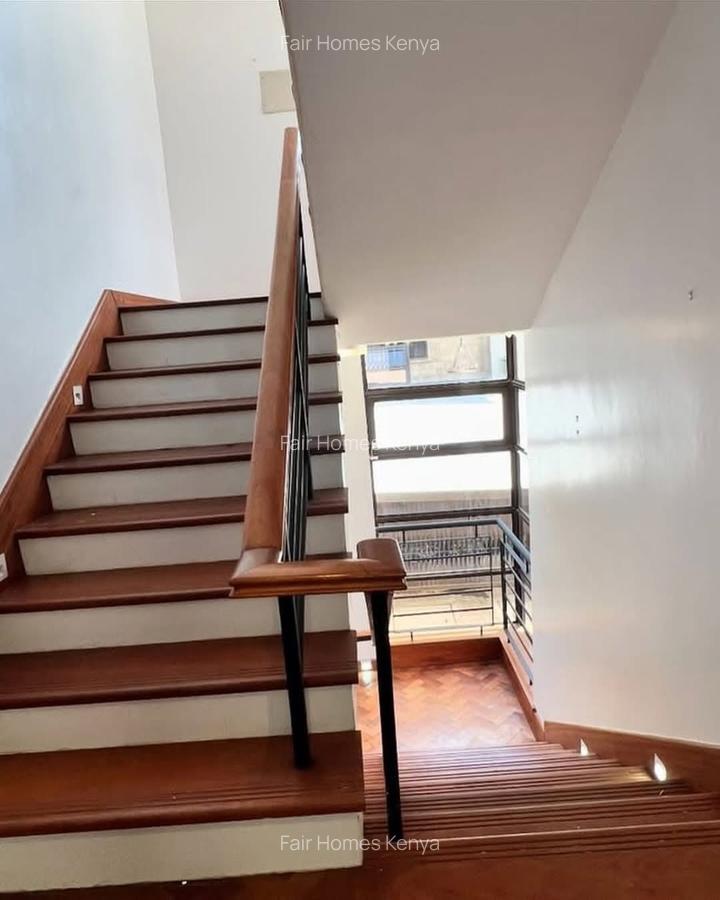 5 Bed Townhouse with En Suite at Mzima Springs - 9