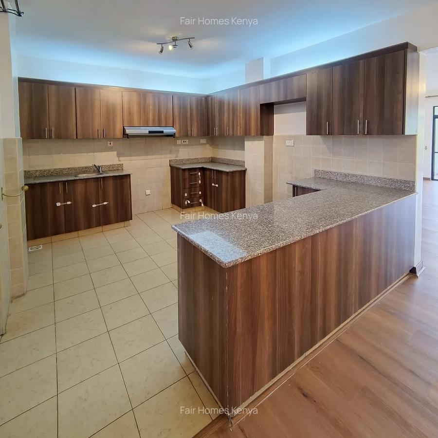 4 Bed Apartment with En Suite at Githunguri Road - 4
