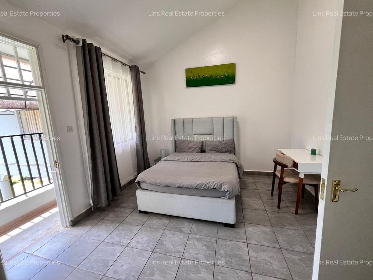 4 Bed House with En Suite in Nyari - 9