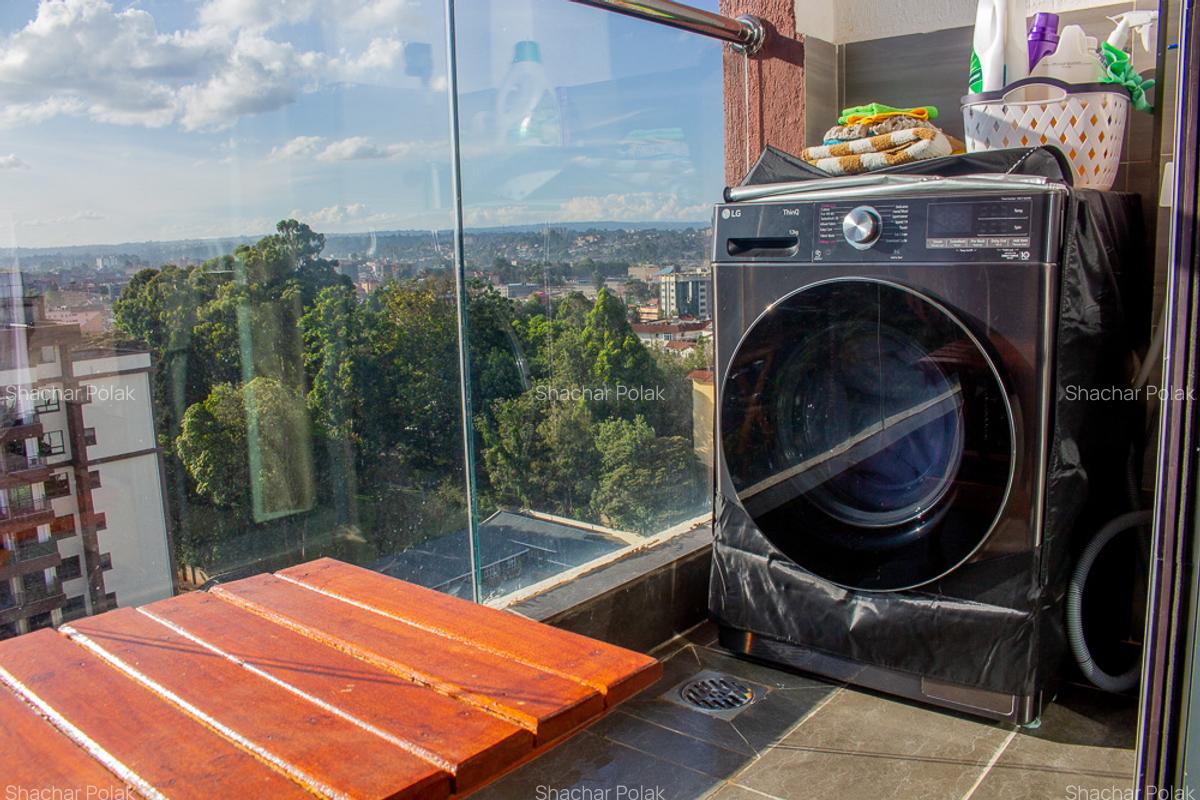 2 Bed Apartment with Swimming Pool at Hatheru Road - 12