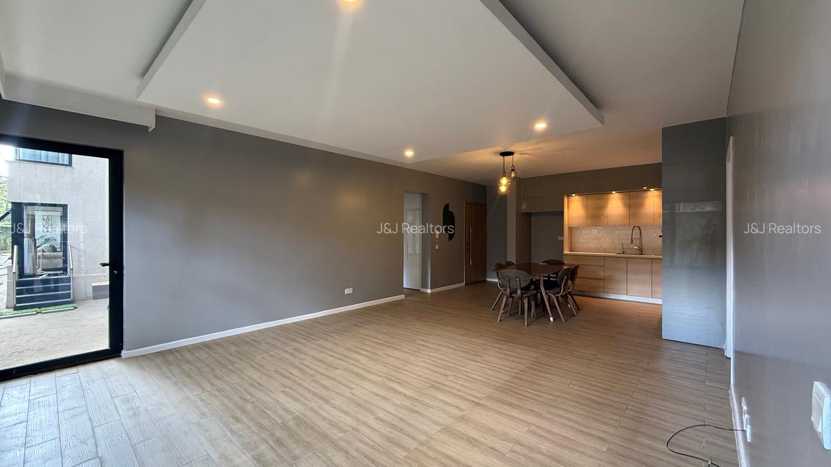 2 Bed Apartment with En Suite in Riara Road - 4