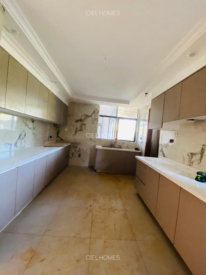 4 Bed Villa with En Suite at Njathaini Road - 12