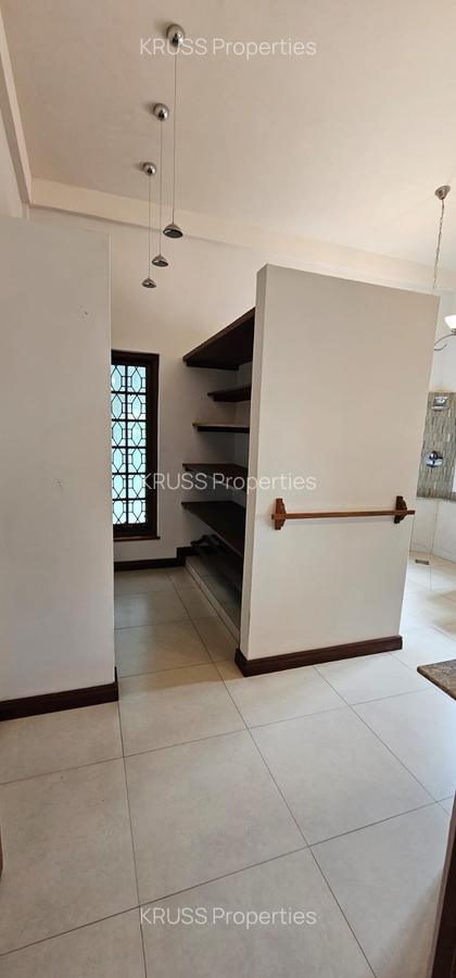 Furnished 2 Bed Apartment with En Suite at Ar174 - 3