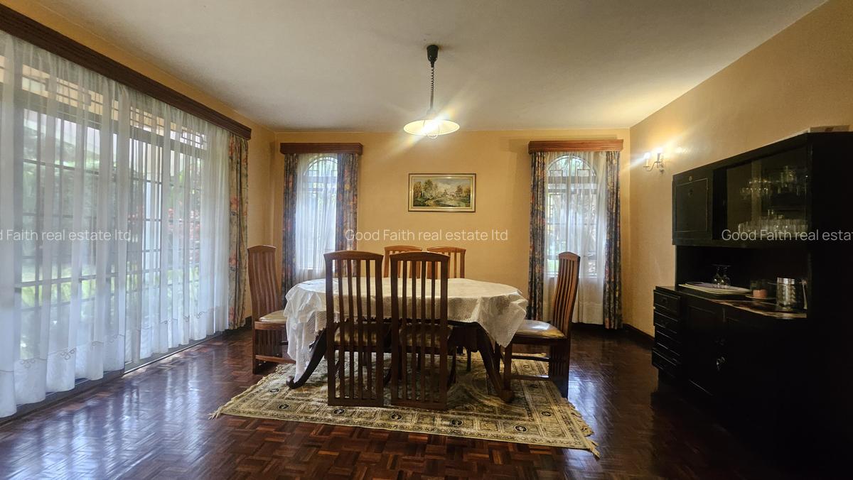 5 Bed House with En Suite in Runda - 8