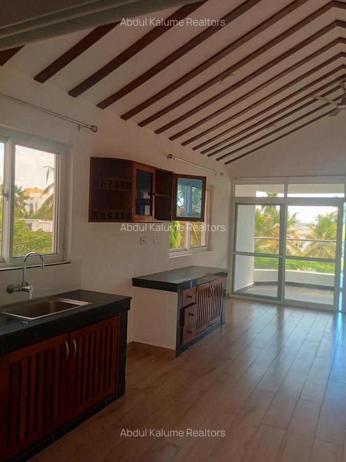 Serviced 1 Bed Apartment with En Suite at Nyali - 3