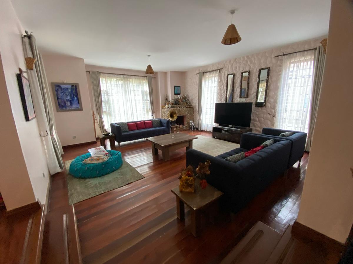 4 Bed House with En Suite in Spring Valley - 20