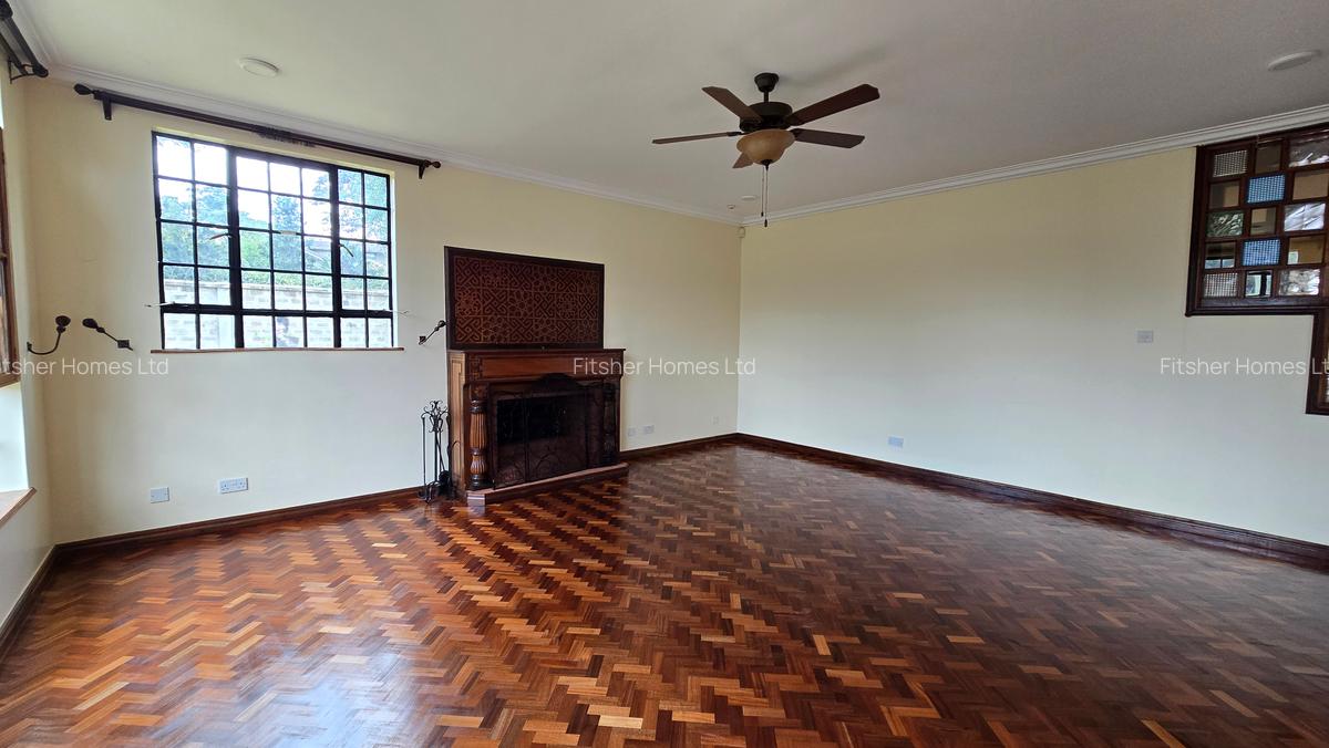 5 Bed House with En Suite in Runda - 8