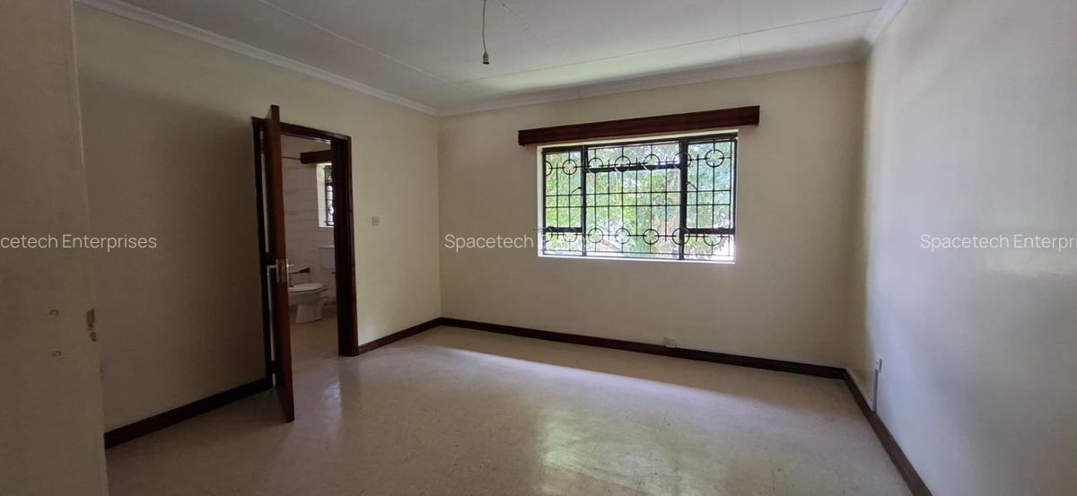 5 Bed House with Staff Quarters in Nyari - 12