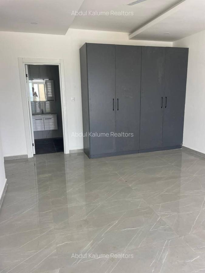 Serviced 3 Bed Apartment with En Suite at Nyali - 11