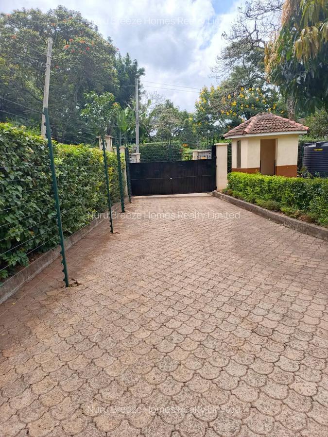 4 Bed House with En Suite in Runda - 11