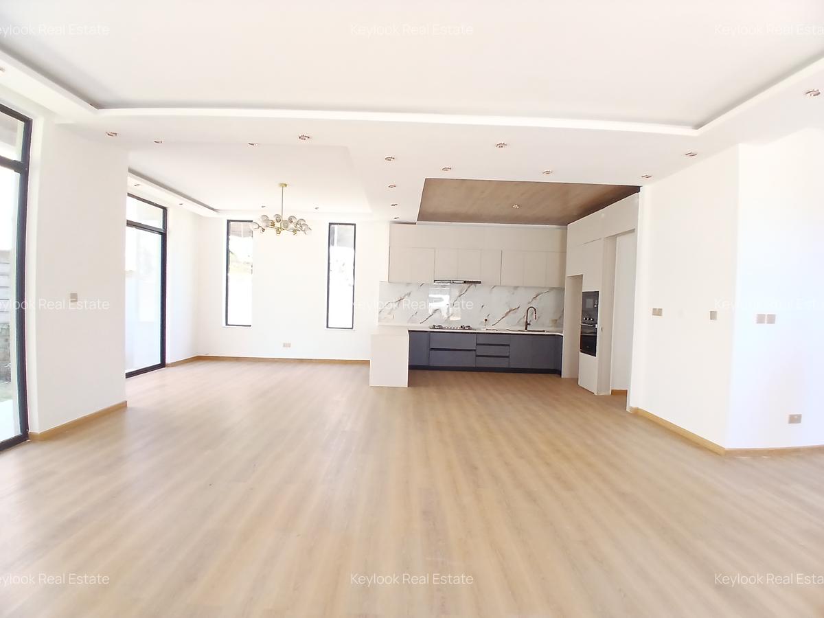5 Bed Townhouse with En Suite at Lavington Green - 15