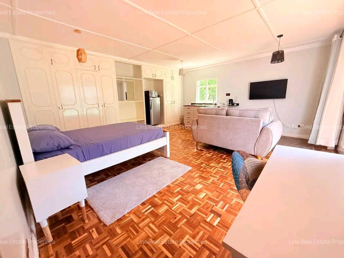 1 Bed House with En Suite in Loresho - 3