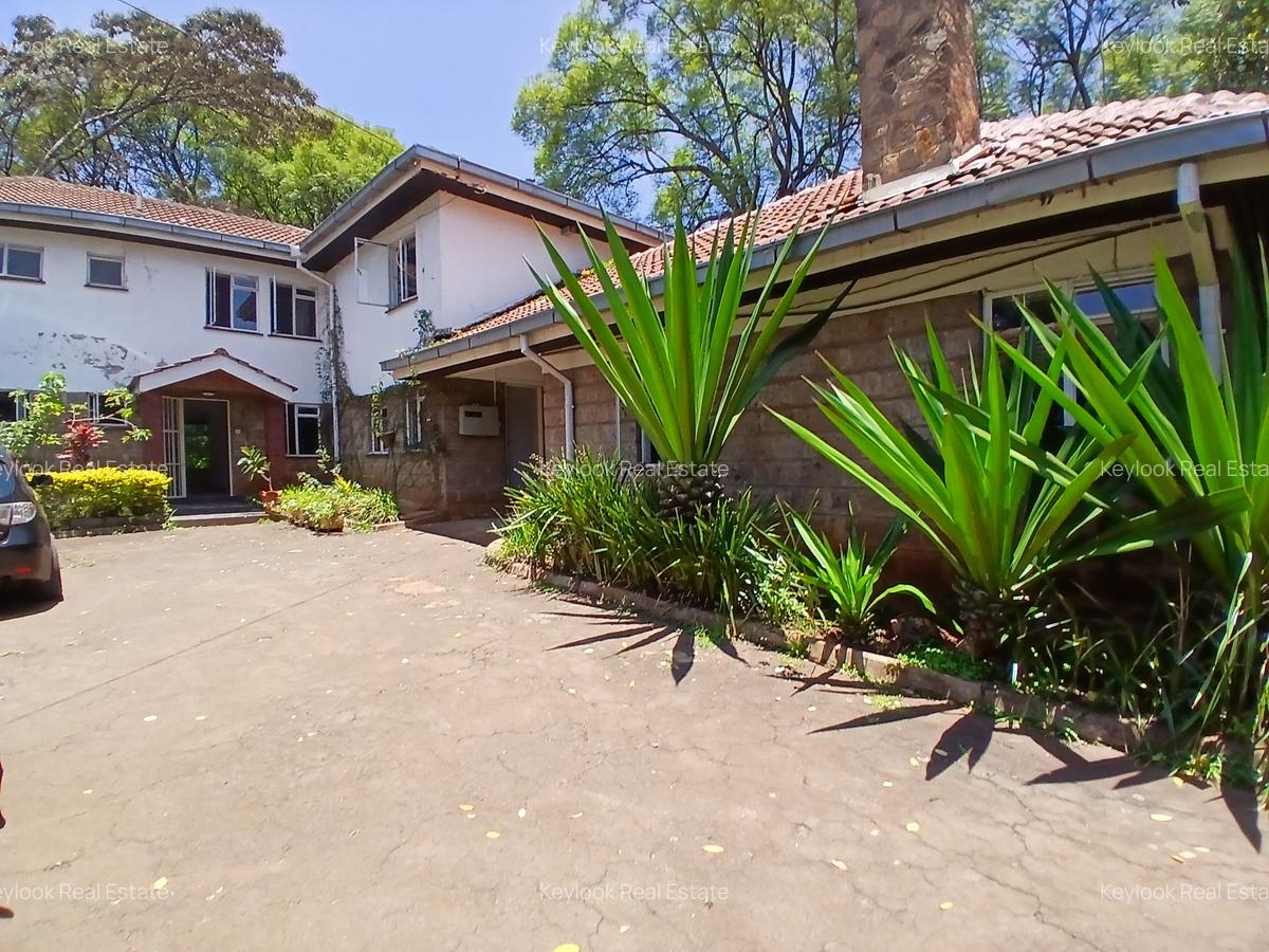 4 Bed Townhouse with En Suite at Lavington Green - 15