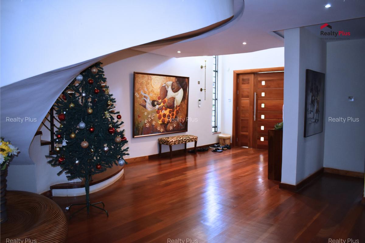 5 Bed Villa with Staff Quarters in Kyuna - 6