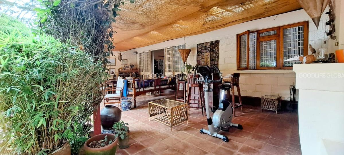 2 Bed House with En Suite at Rosslyn - 12