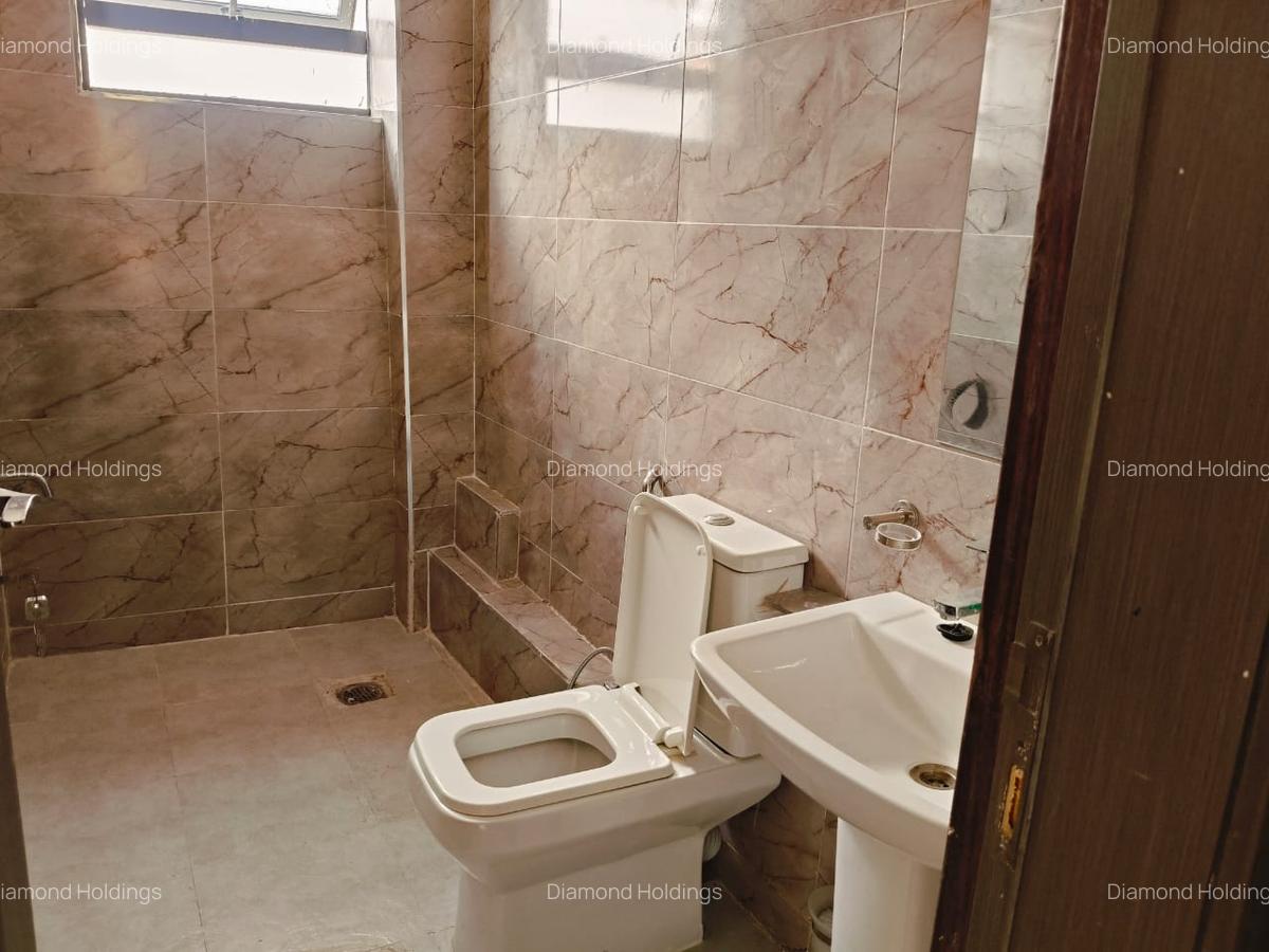 3 Bed Apartment with Gym at Parklands - 5