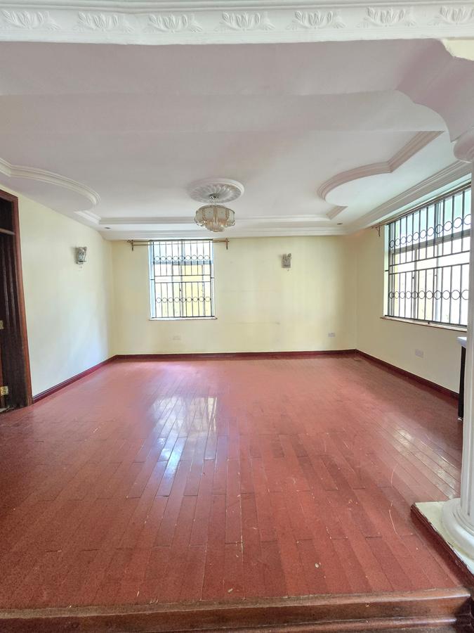 4 Bed Townhouse with En Suite at Chalbi Drive - 14